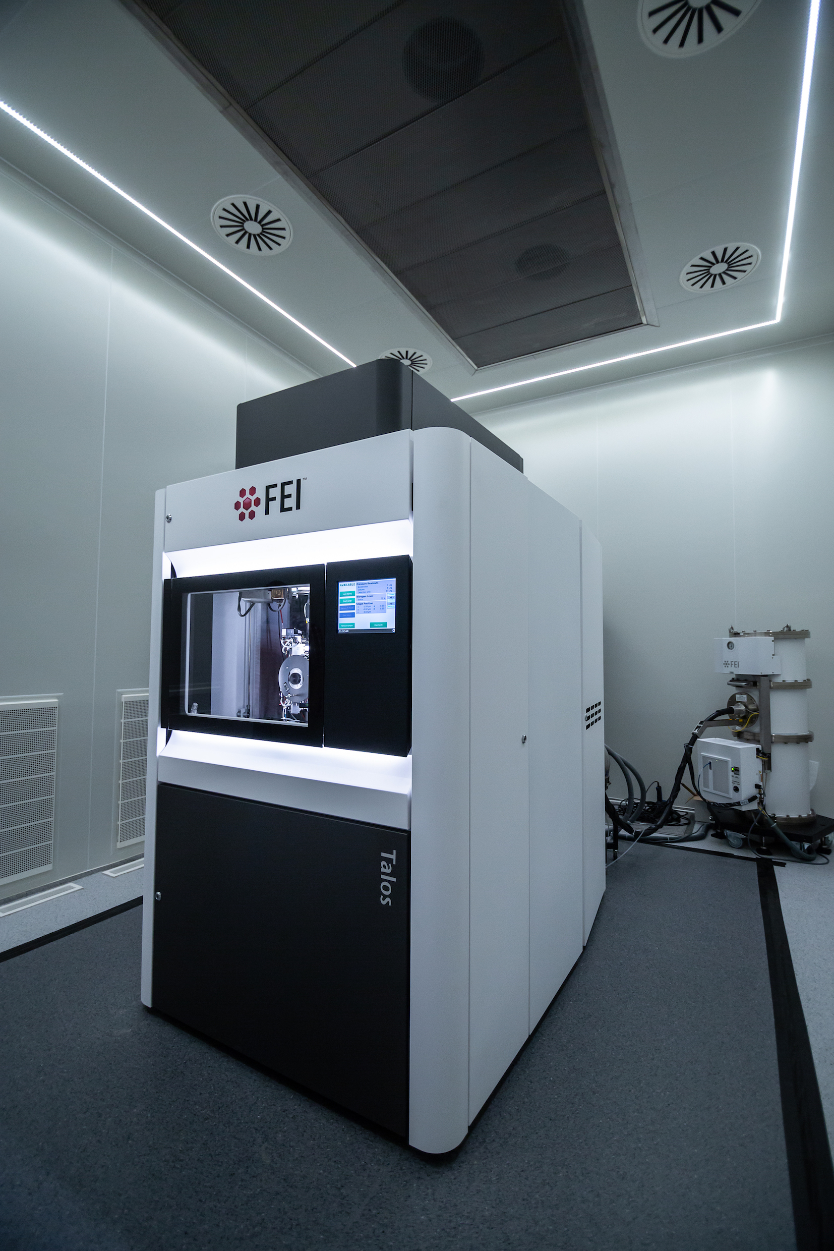 Nanolab Pannon University | CDM Stravitec